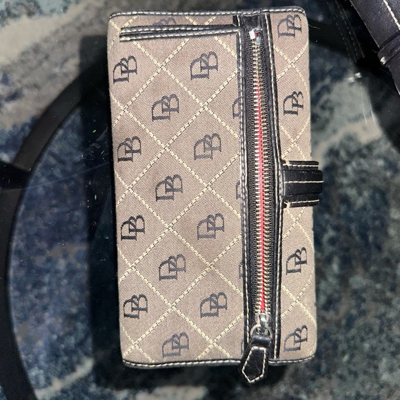 Vintage Dooney & Bourke  Purse with wallet. - Picture 5 of 6